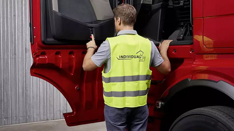 High-visibility vest with Lion S branding
